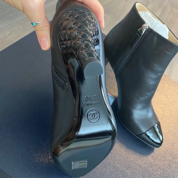 Chanel booties - Picture 5 of 11